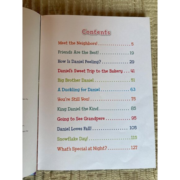 Daniel Tiger 3 & 5 Minute Hard Cover Book Bundle - Picture 5 of 10